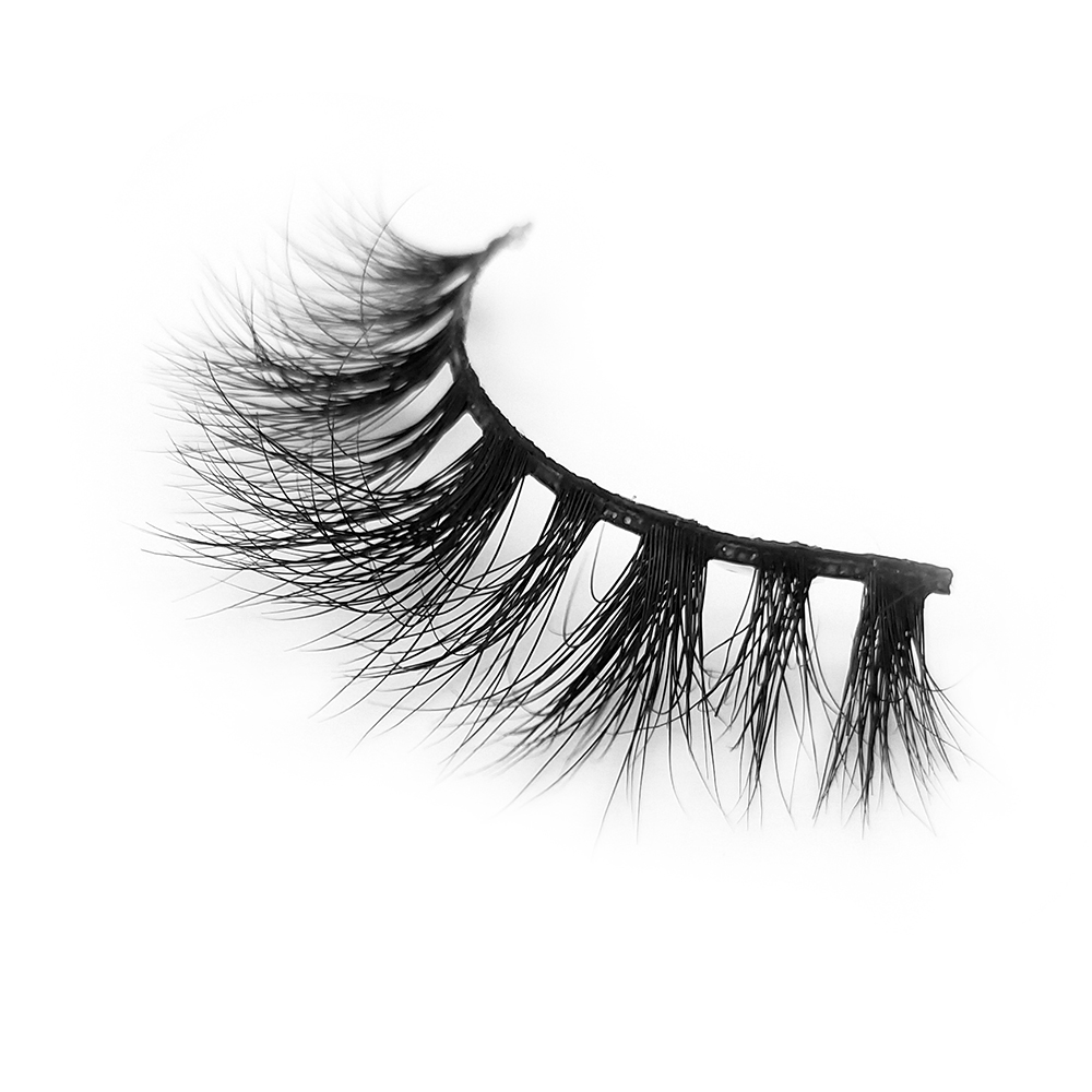 Good Eyelash Supplier Sell Premium Mink Fur 3D Strip Lashes Dramatic/Soft Eyelashes with Customized Box YY90