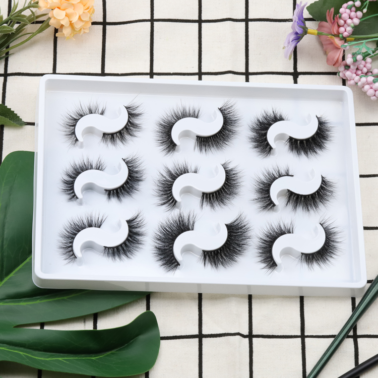 False eyelashes