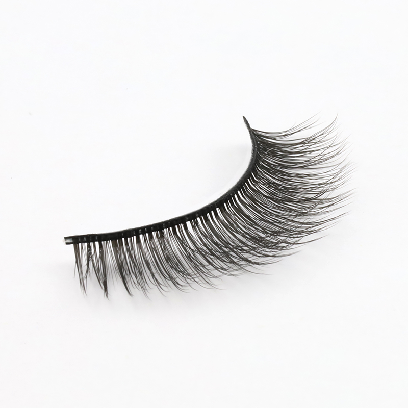 Inquiry for wholesale  soft and comfortable to wear premium natural short 3D silk lashes and fashionable style in custom lash case XJ73